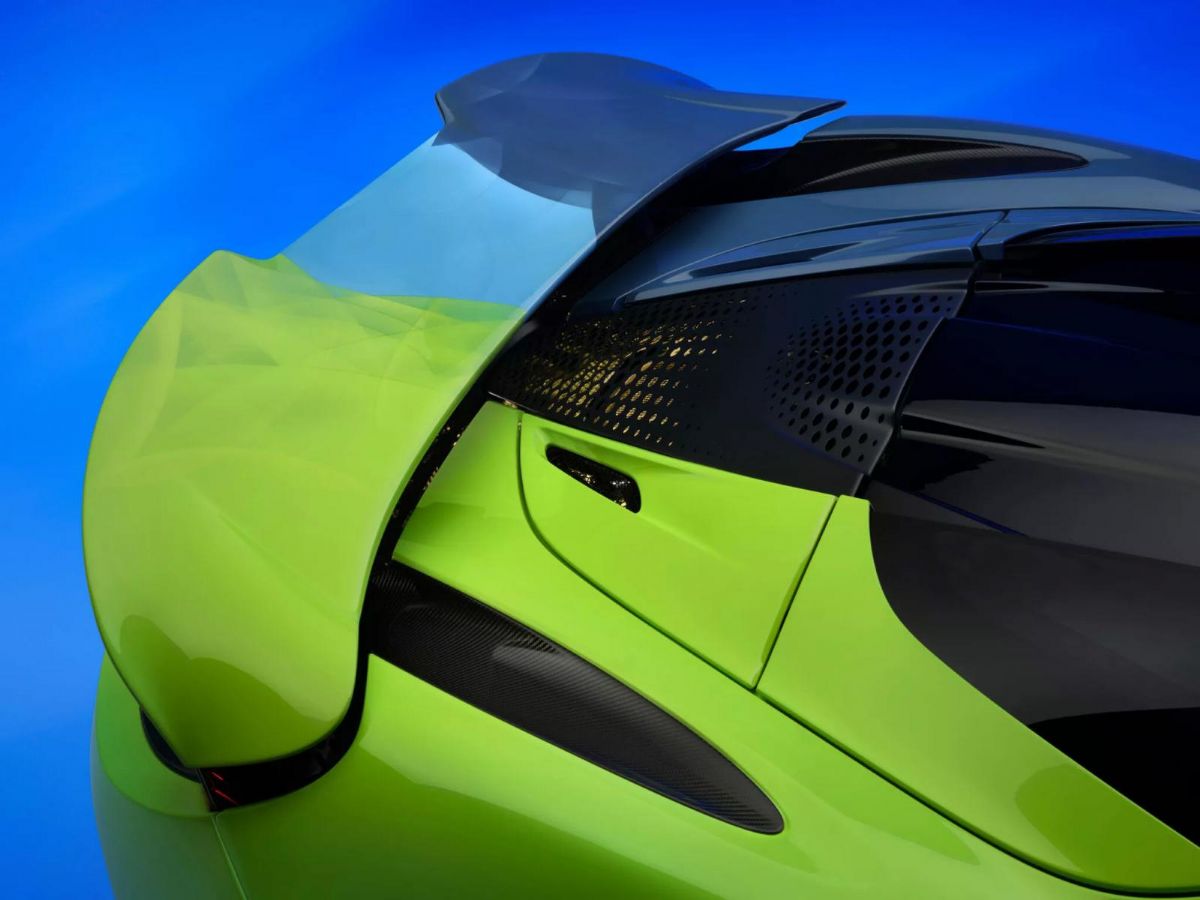 McLaren βάφεται από ζωγράφο αφηρημένης τέχνης & μπαίνει στην παραγωγή!